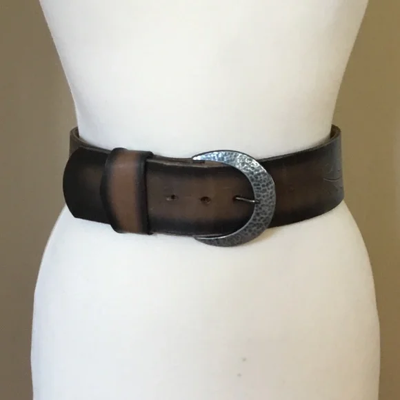 Free People Afterlife Boutique Vintage 1970’s Tooled Brown Leather Boho Belt
